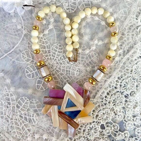 Vintage Mother of Pearl & Abalone Shell Inlay Geometric Gemstone Necklace - Picture 1 of 12